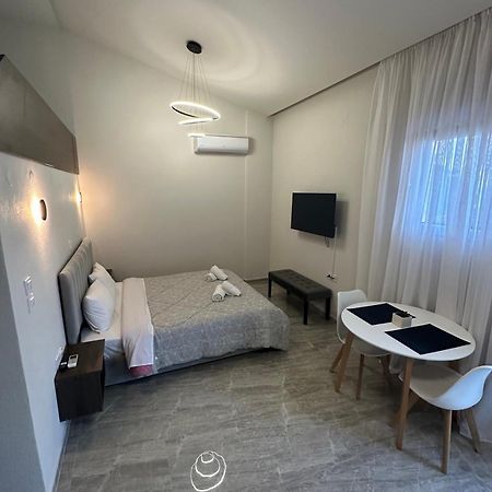 Natalie'S Apartments Makri Luaran gambar