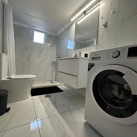 Natalie'S Apartments Makri Luaran gambar