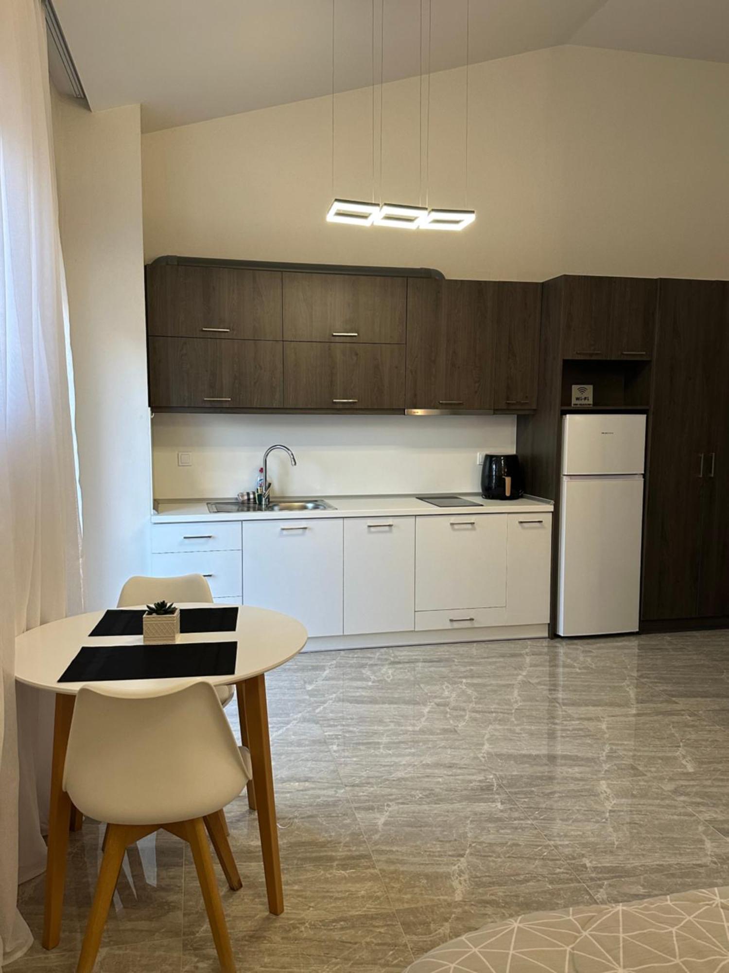 Natalie'S Apartments Makri Luaran gambar