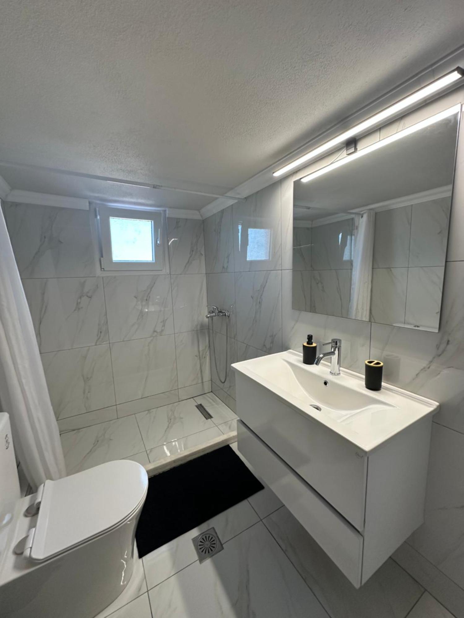 Natalie'S Apartments Makri Luaran gambar